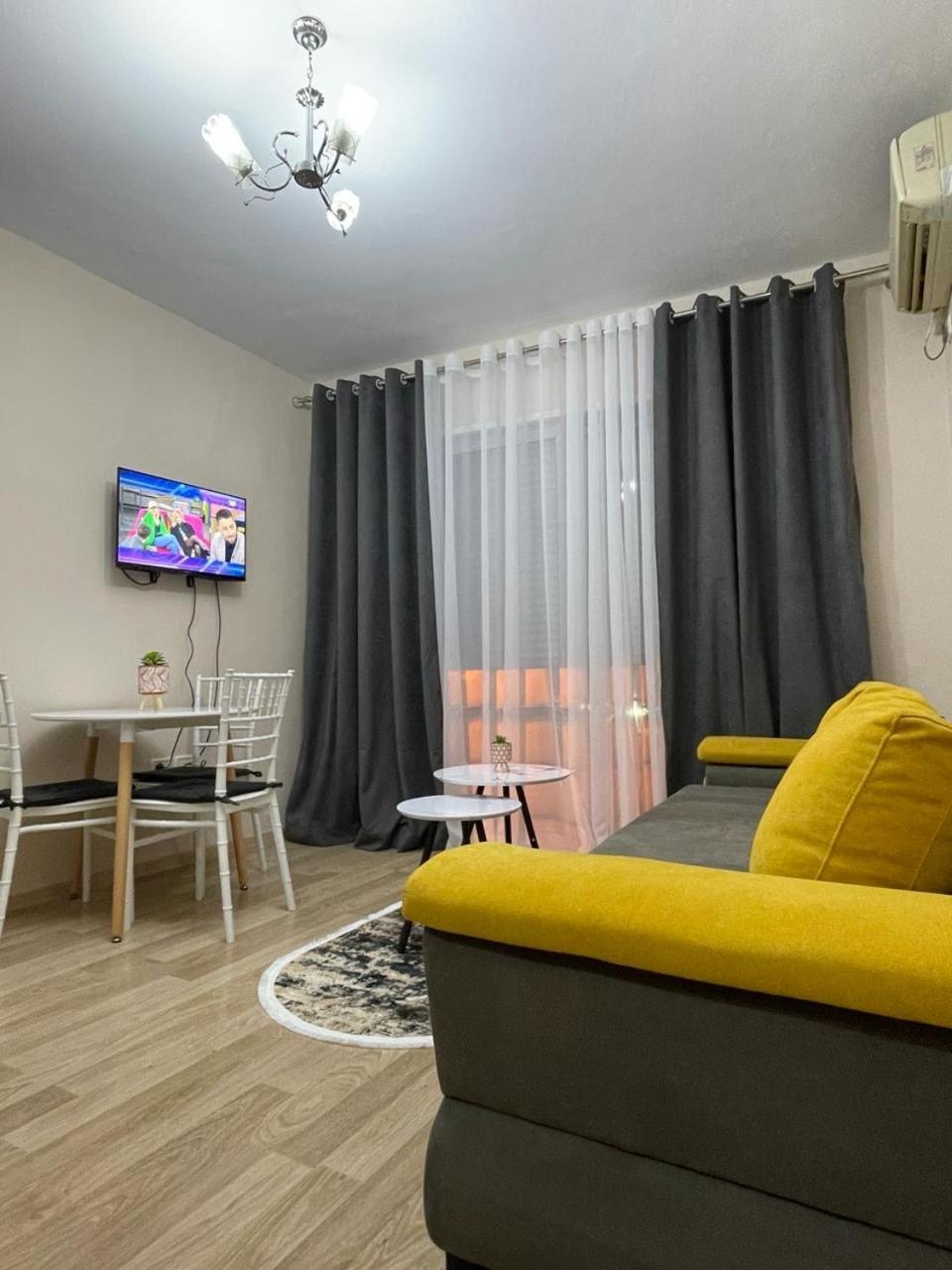 Comfort Apartment City Center Tirana Bagian luar foto