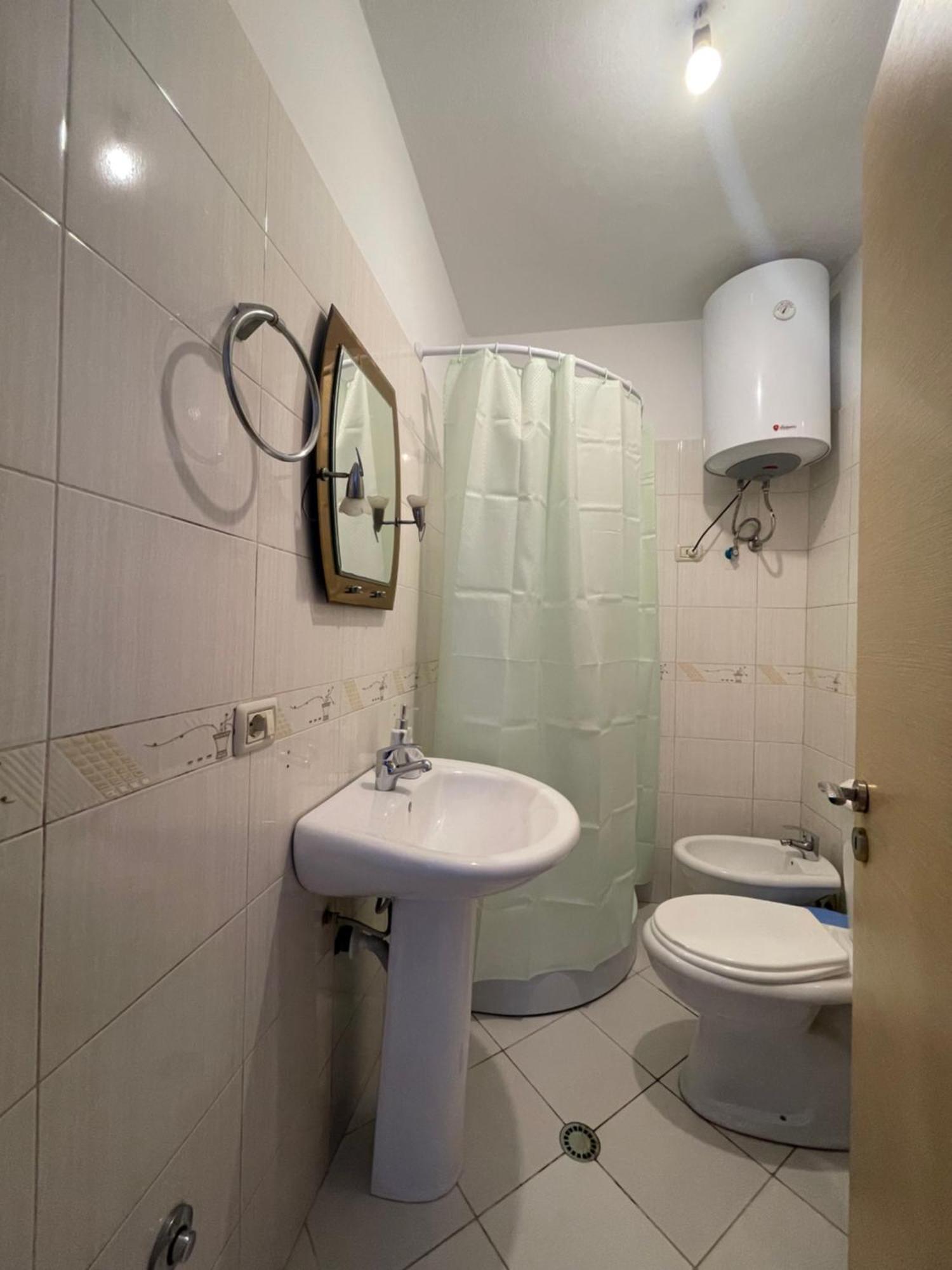 Comfort Apartment City Center Tirana Bagian luar foto