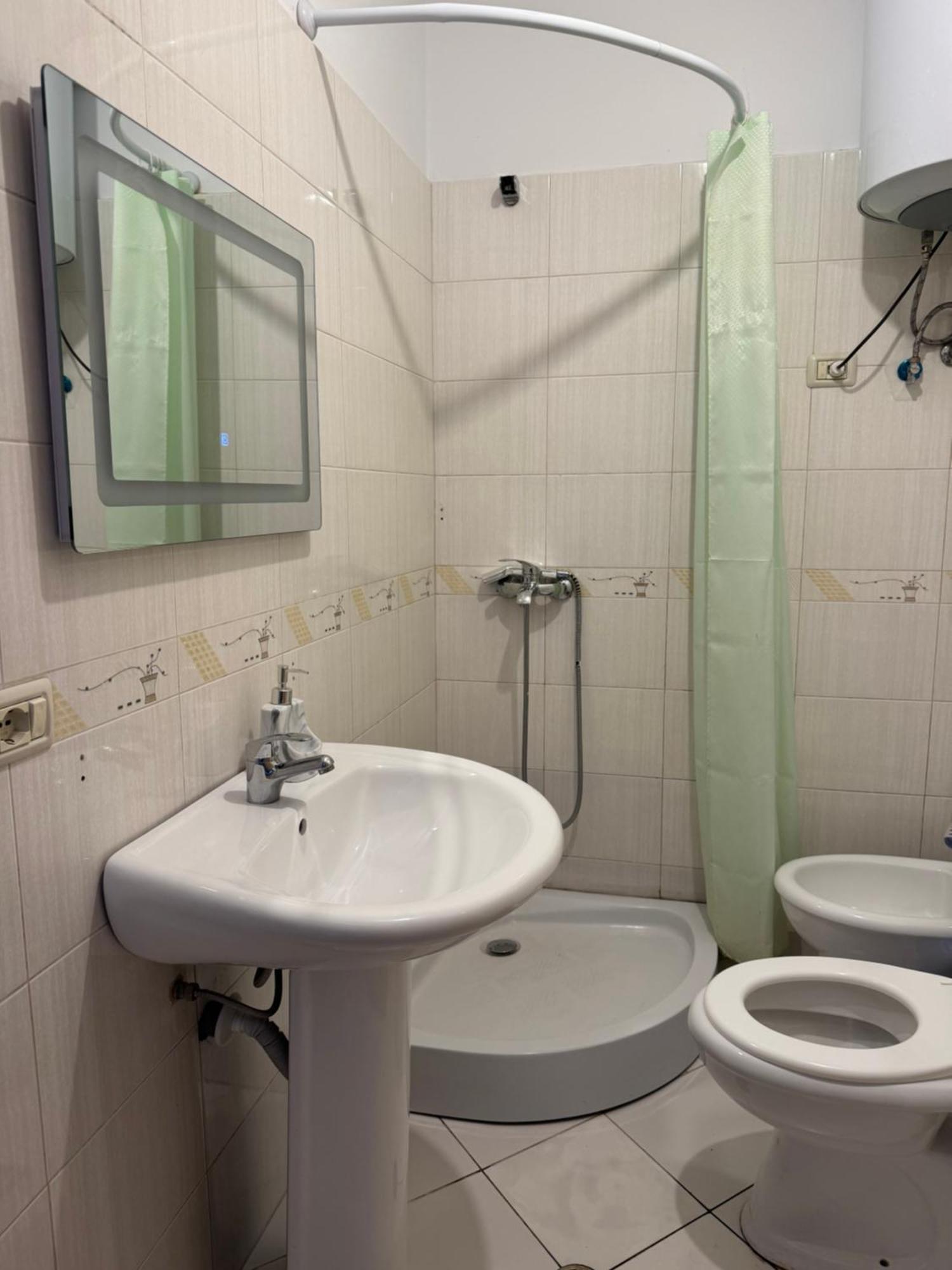 Comfort Apartment City Center Tirana Bagian luar foto
